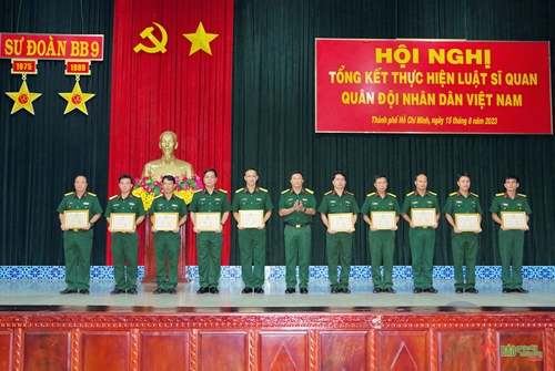 Sư đoàn 9 (Quân đoàn 4) quán triệt nghiêm túc, thực hiện hiệu quả Luật Sĩ quan Quân đội nhân dân Việt Nam 